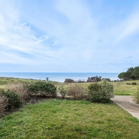 Pour 4 Face + Piscine بورنيك