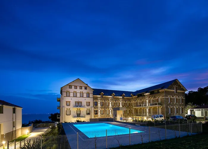 Pour 4 Face + Piscine Pornic